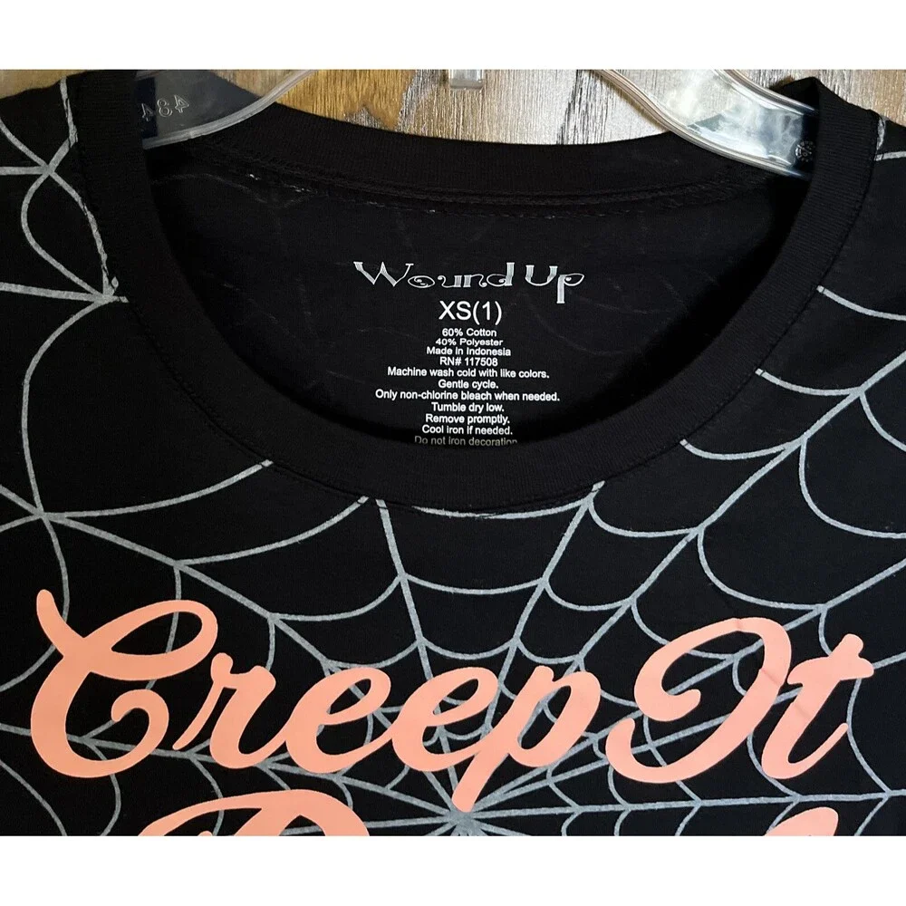 Wound Up Creep It Real T-shirt Juniors XS On Black Spider Webb Halloween Spooky